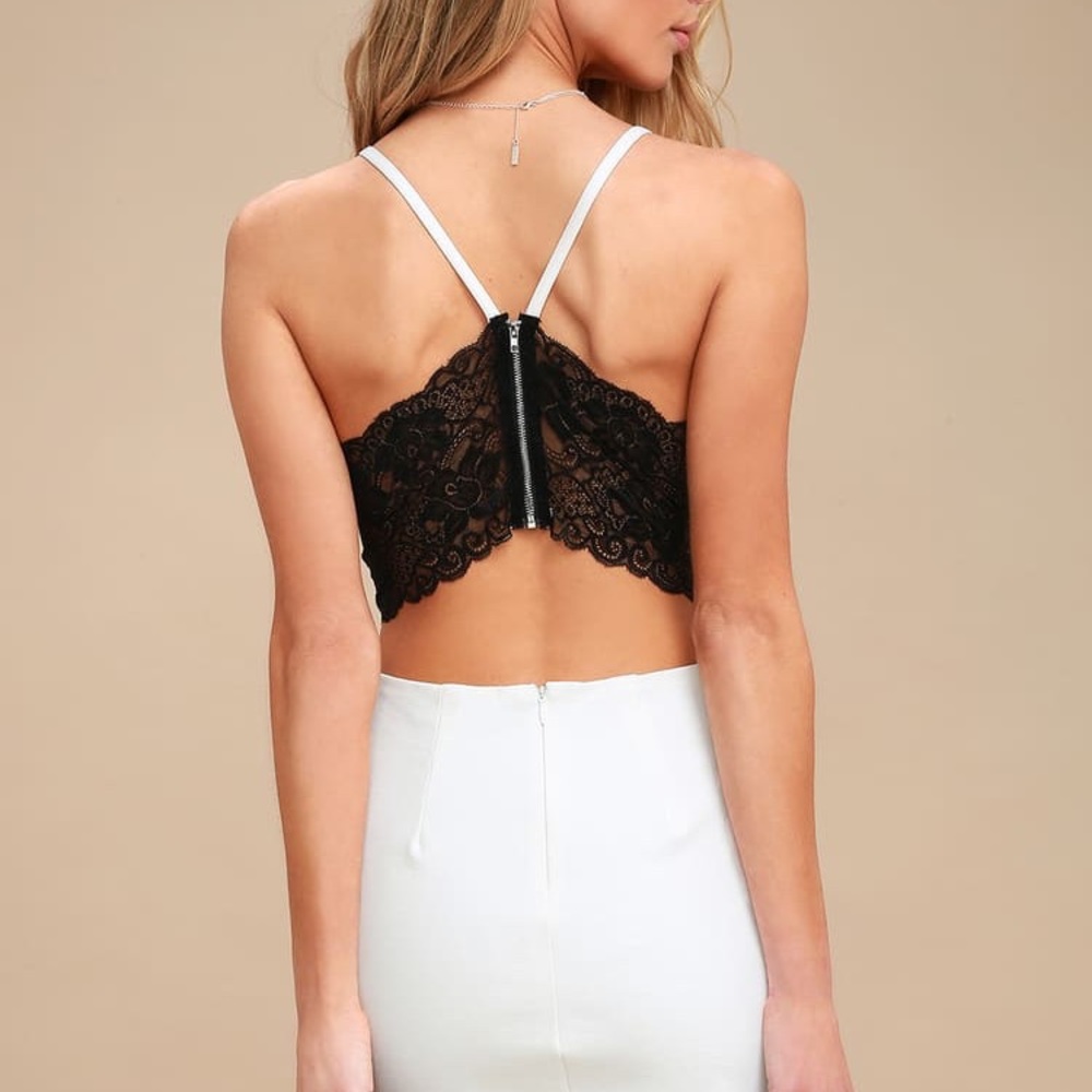 Black and White Backless Lace Dress